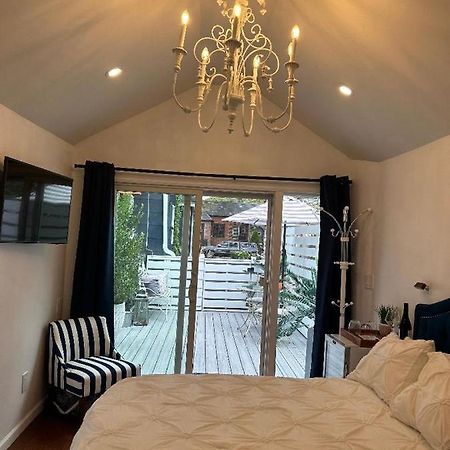 Adorable 1 Bedroom Cottage New York Bagian luar foto
