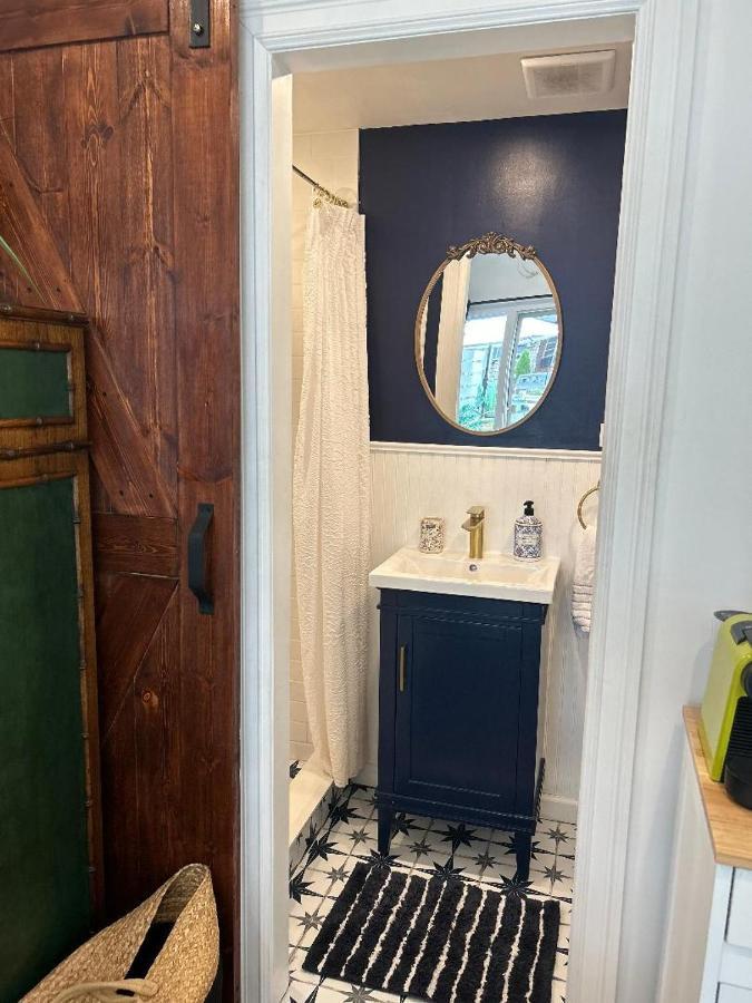 Adorable 1 Bedroom Cottage New York Bagian luar foto