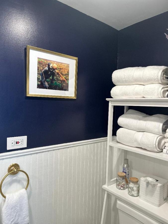 Adorable 1 Bedroom Cottage New York Bagian luar foto